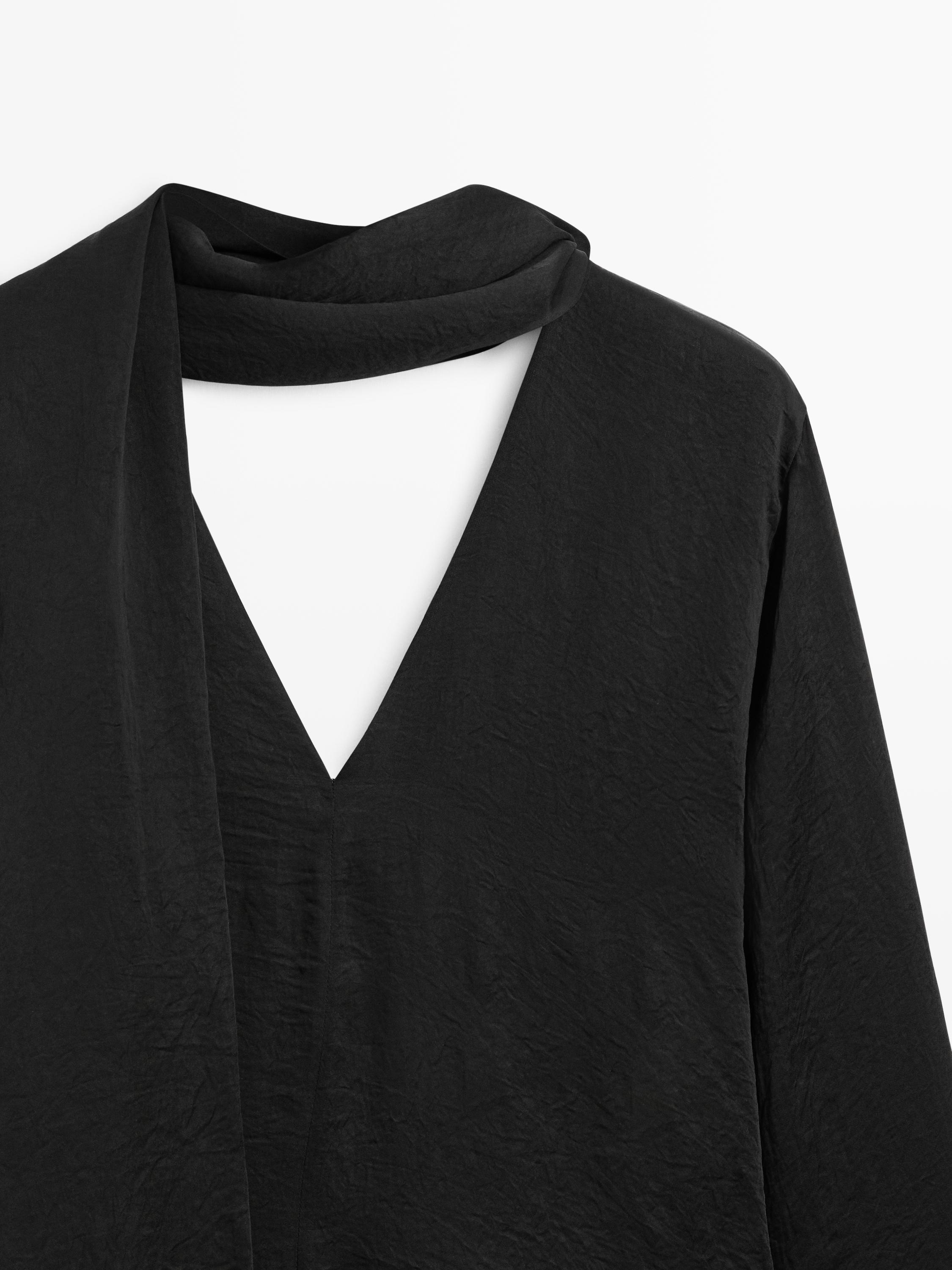 V-neckline blouse with tie detail - STUDIO